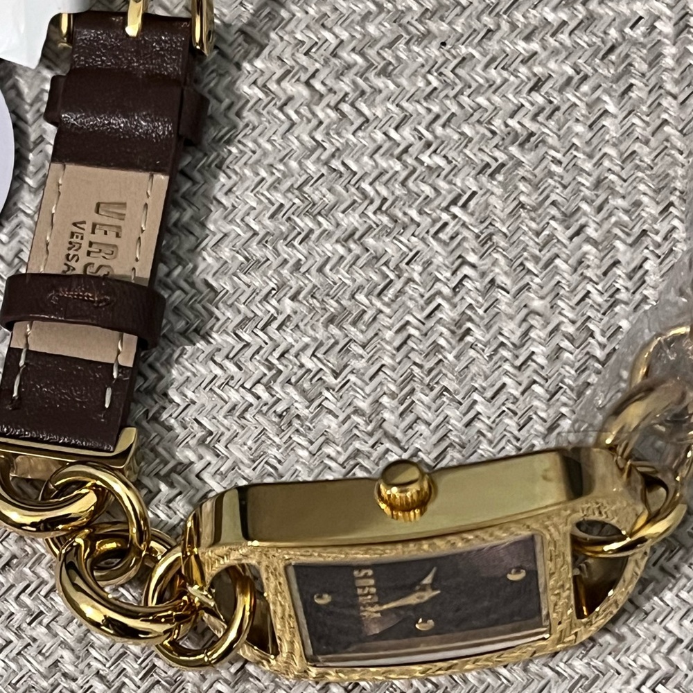 VERSUS by VERSACE NWT AUTHENTIC GENUINE BROWN LEATHER/GOLD WRAP DESIGN WATCH - Picture 5 of 17